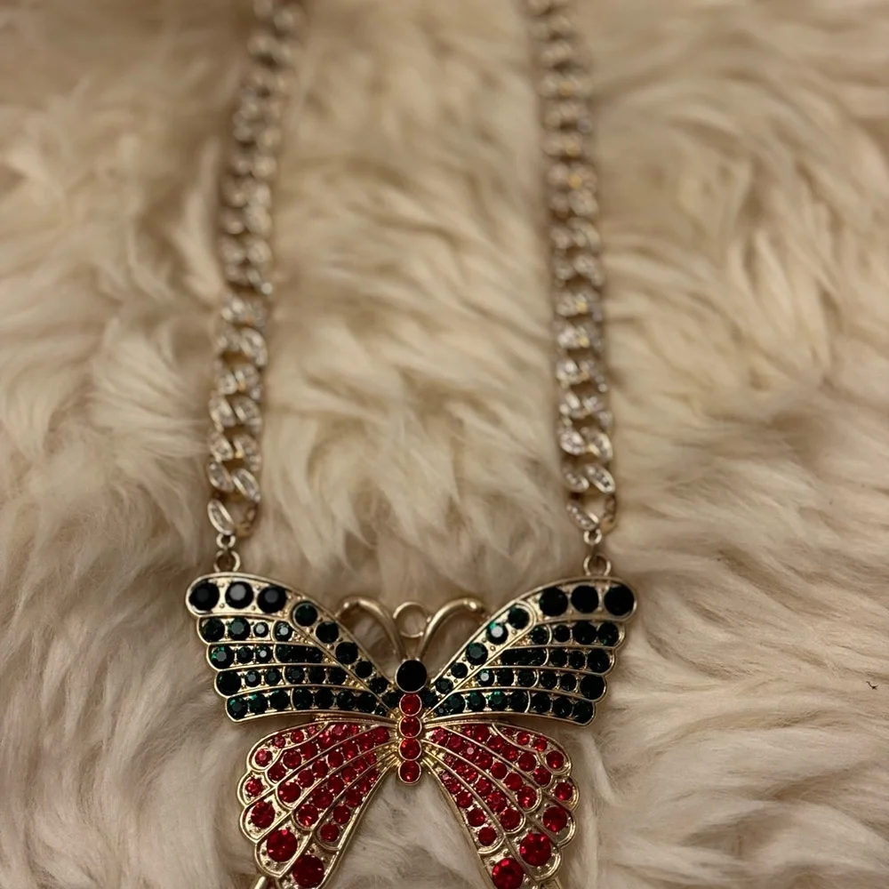 Butterfly Necklace - Picture 2 of 4
